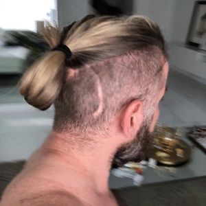 Meet your Posher, Karl